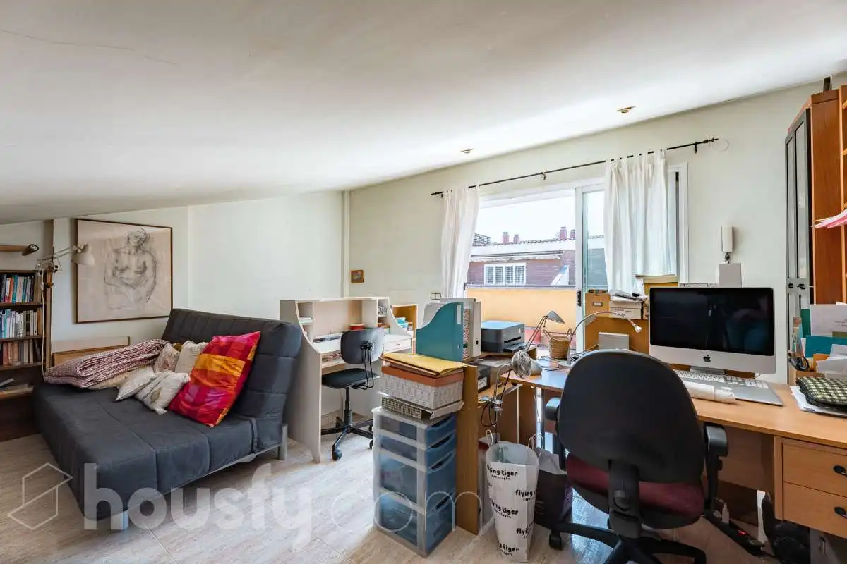 Habitación de Casa o chalet en venta en Sant Cugat del Vallès con Calefacción, Jardín privado y Parquet
