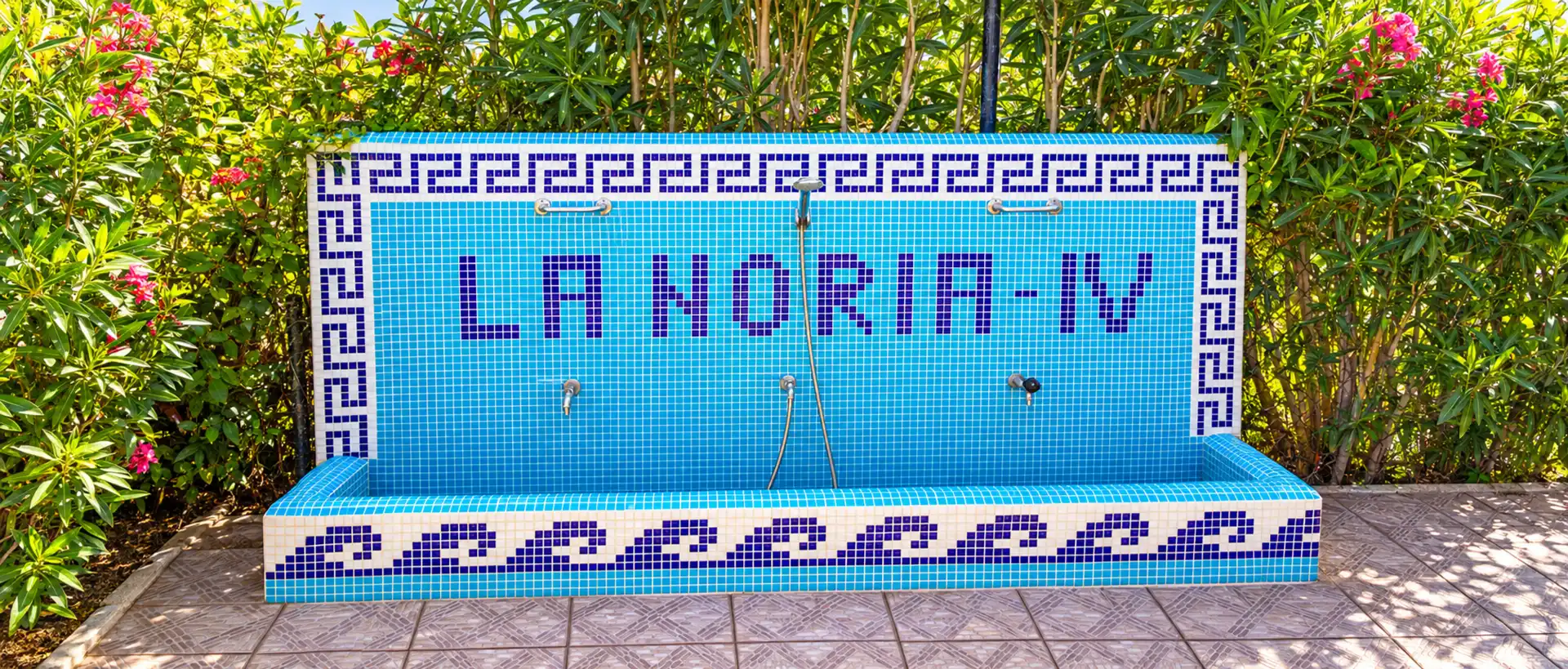 Piscina de Apartament en venda en Manilva amb Aire condicionat, Terrassa i Traster