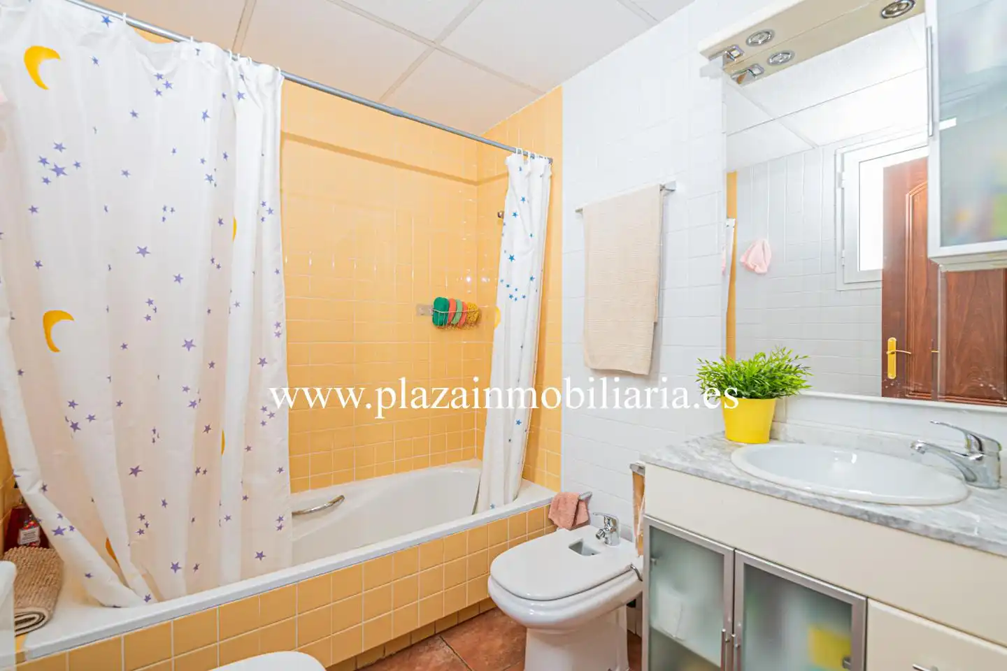 Bathroom of Houses for sale in Lucena  with Air Conditioner, Terrace and Storage room
