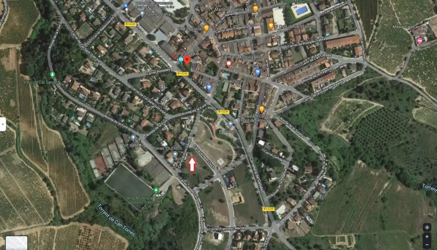 Terreny residencial en venda a Sant Llorenç d'Hortons