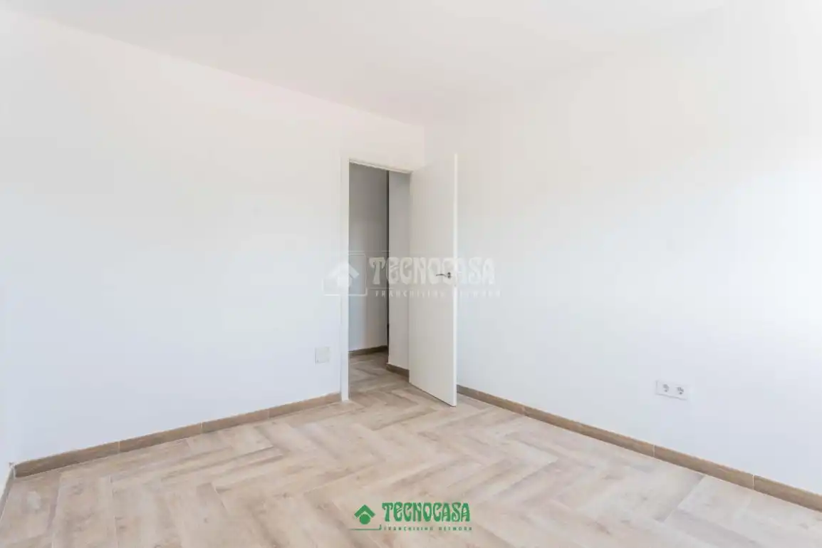 Bedroom of Flat for sale in Almería  with Air Conditioner