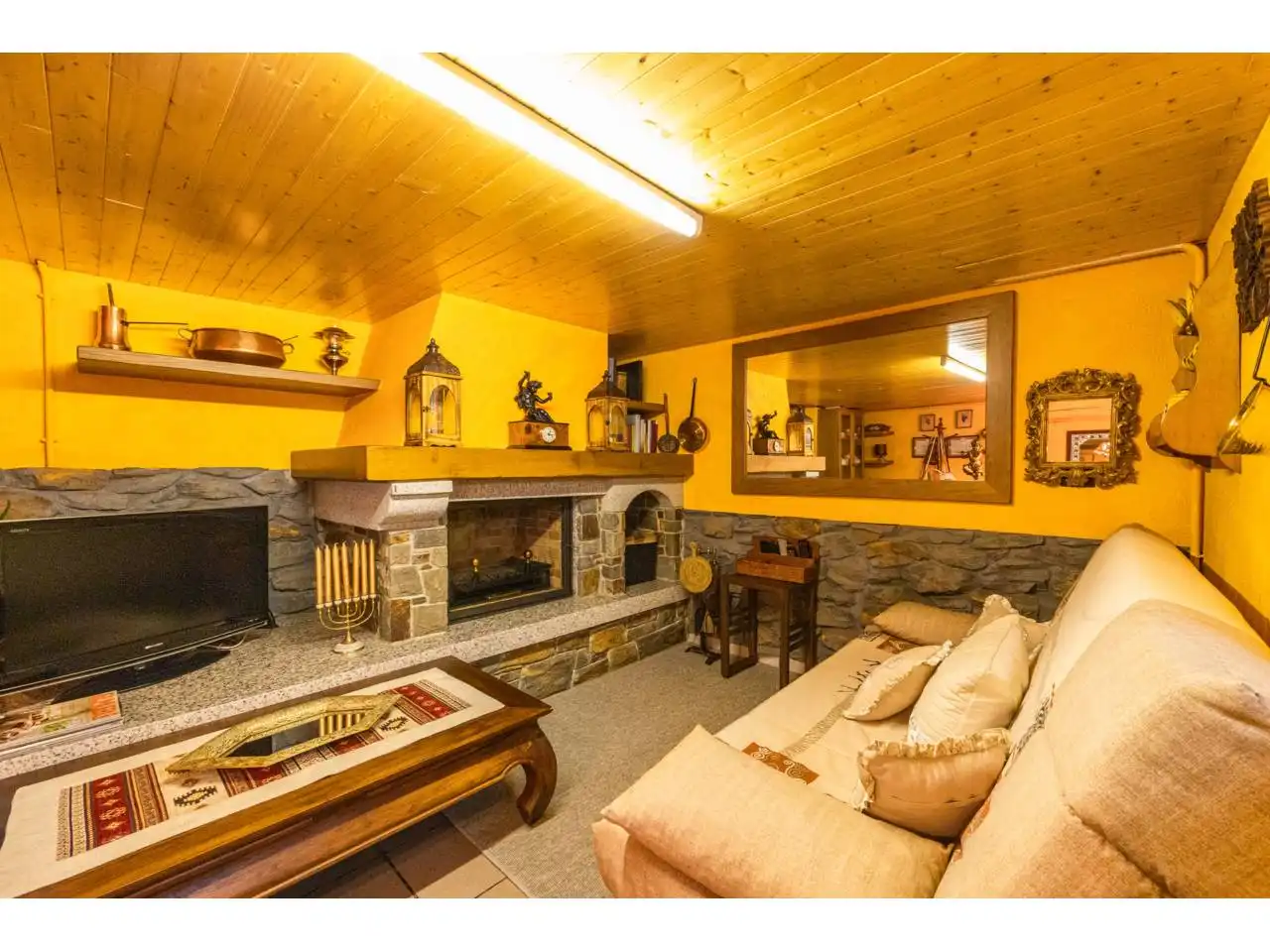 Wohnzimmer von Haus oder Chalet zum Verkauf in Taradell mit Klimaanlage, Heizung und Privatgarten