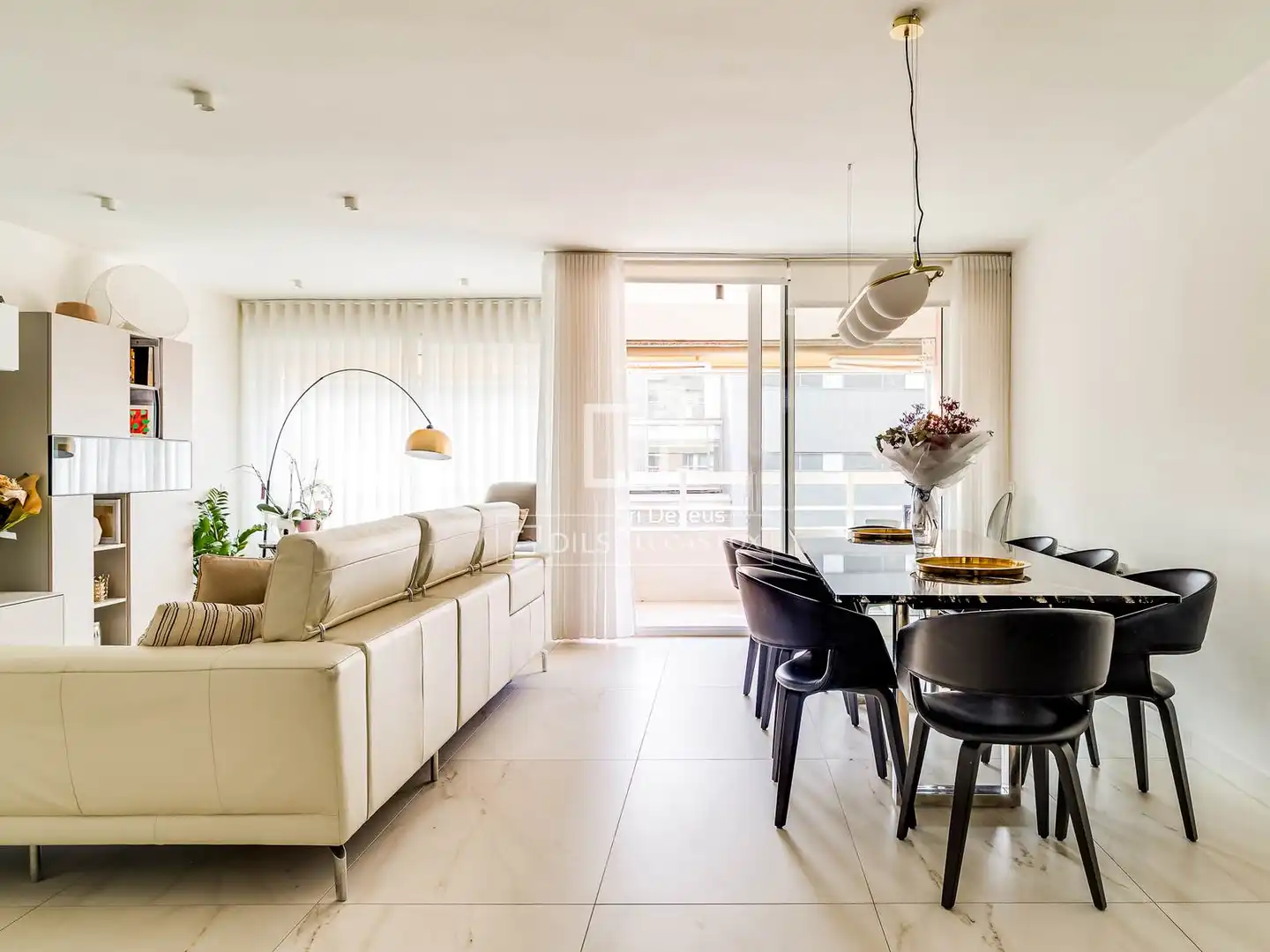 Dining room of Flat for sale in  Barcelona Capital  with Air Conditioner and Heating