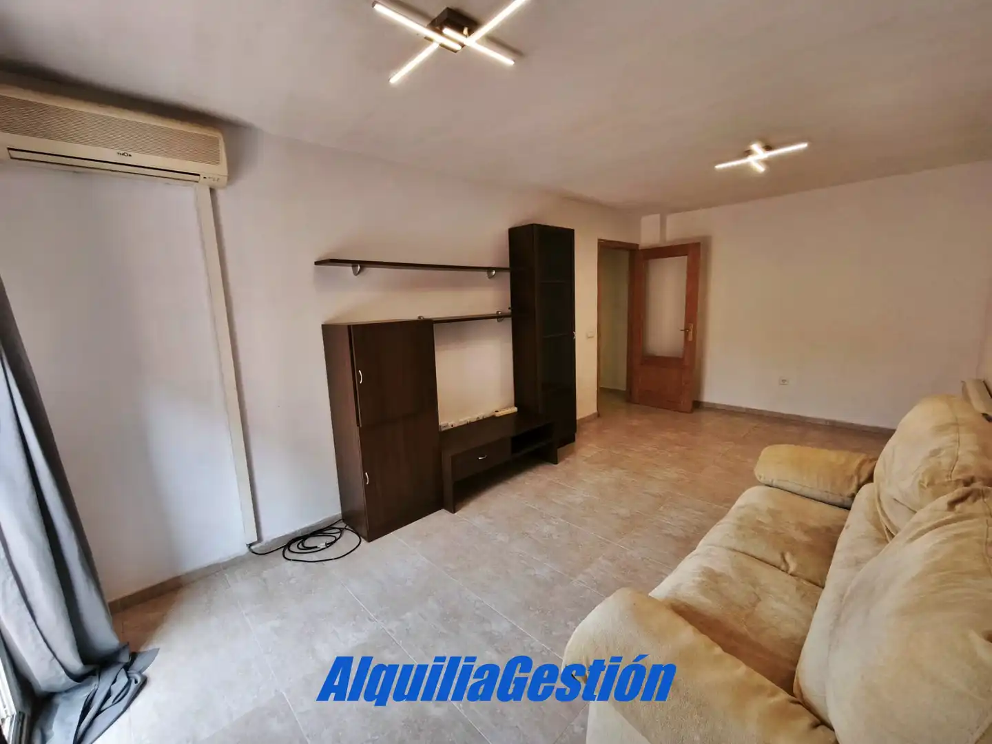 Sala de estar de Apartamento de alquiler en Alovera con Calefacción