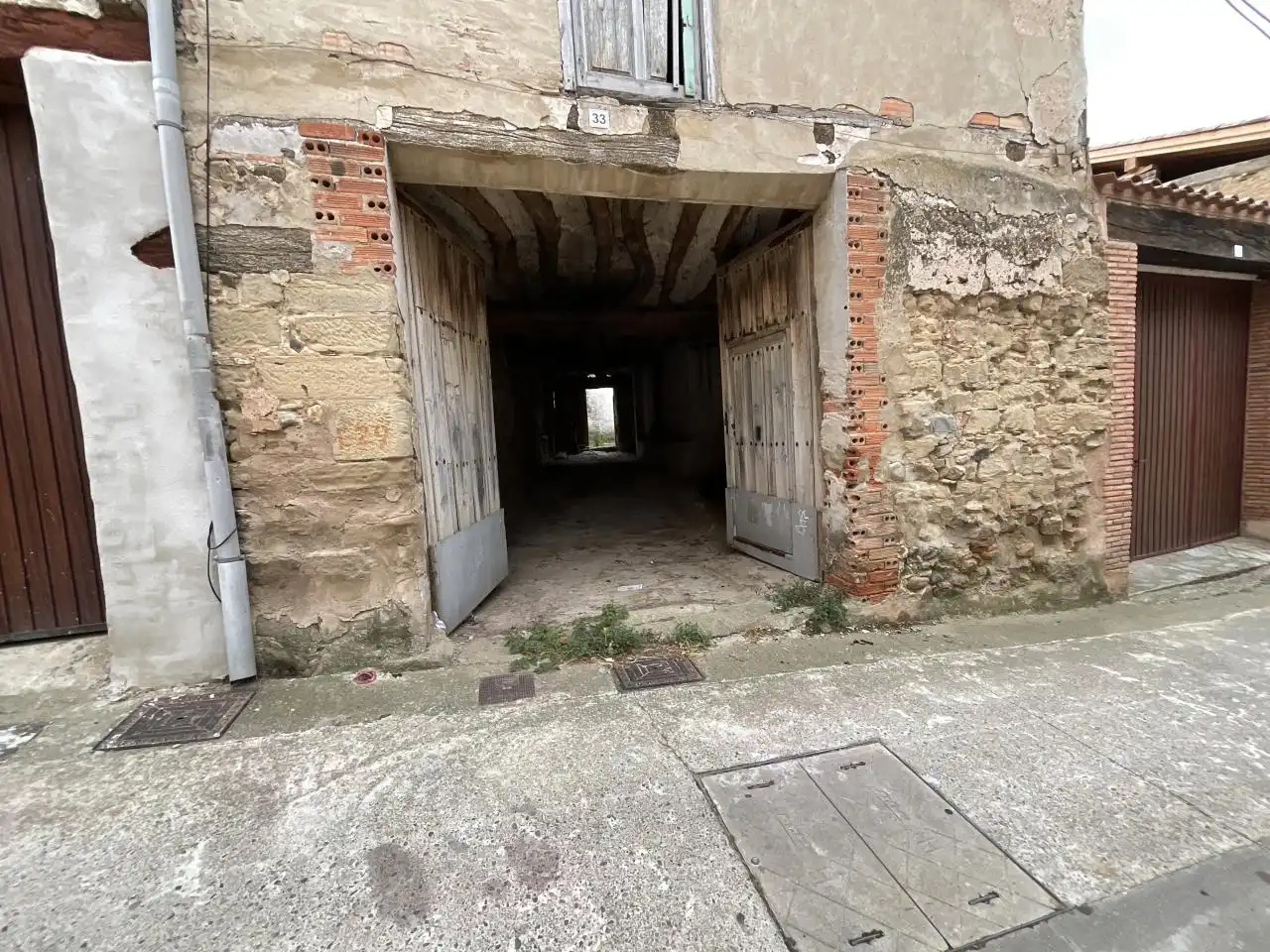 Casa adosada en venta en Grañón con Jardín privado, Trastero y Amueblado