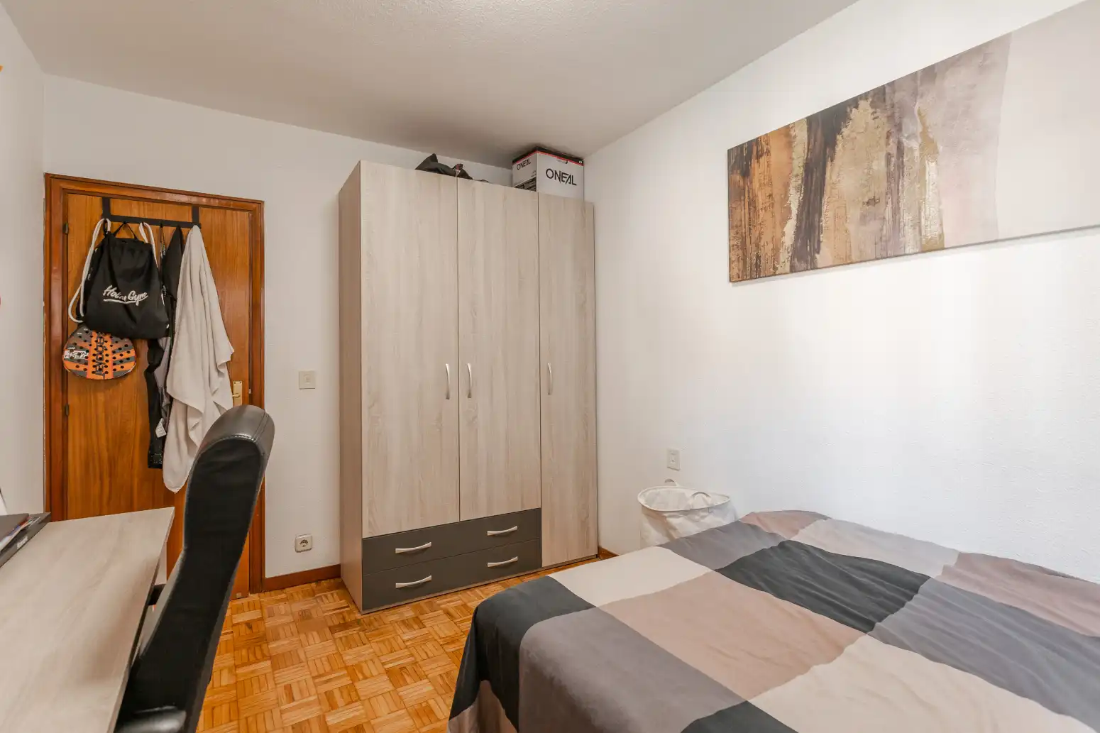 Dormitori de Pis de lloguer en  Pamplona / Iruña amb Calefacció, Parquet i Terrassa