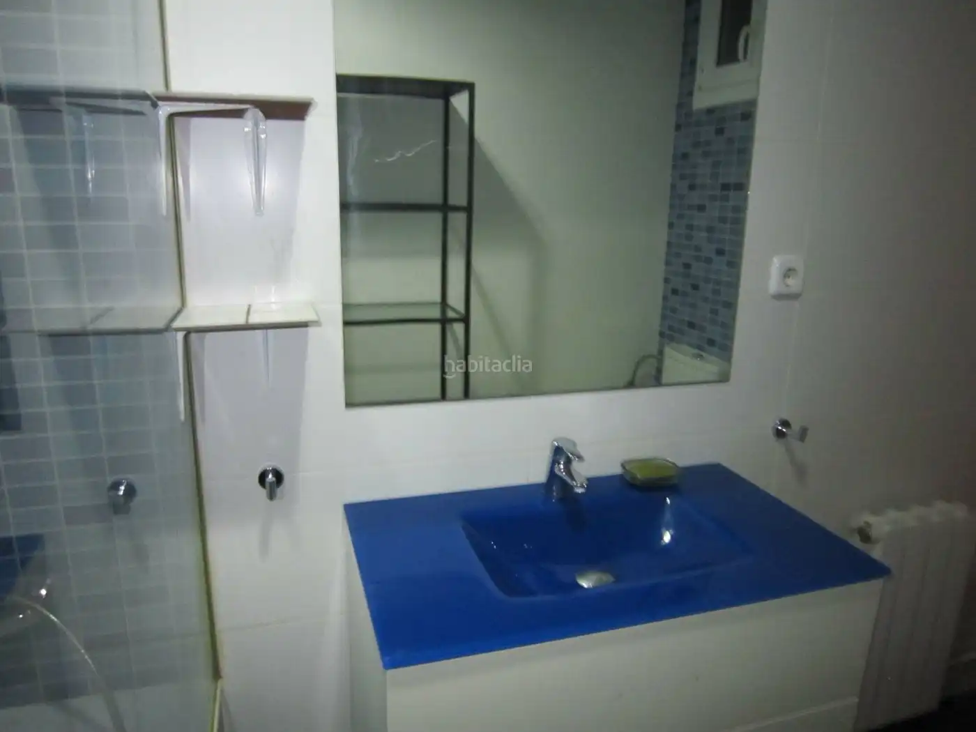 Bathroom of Flat for rent in L'Hospitalet de Llobregat  with Heating and Furnished