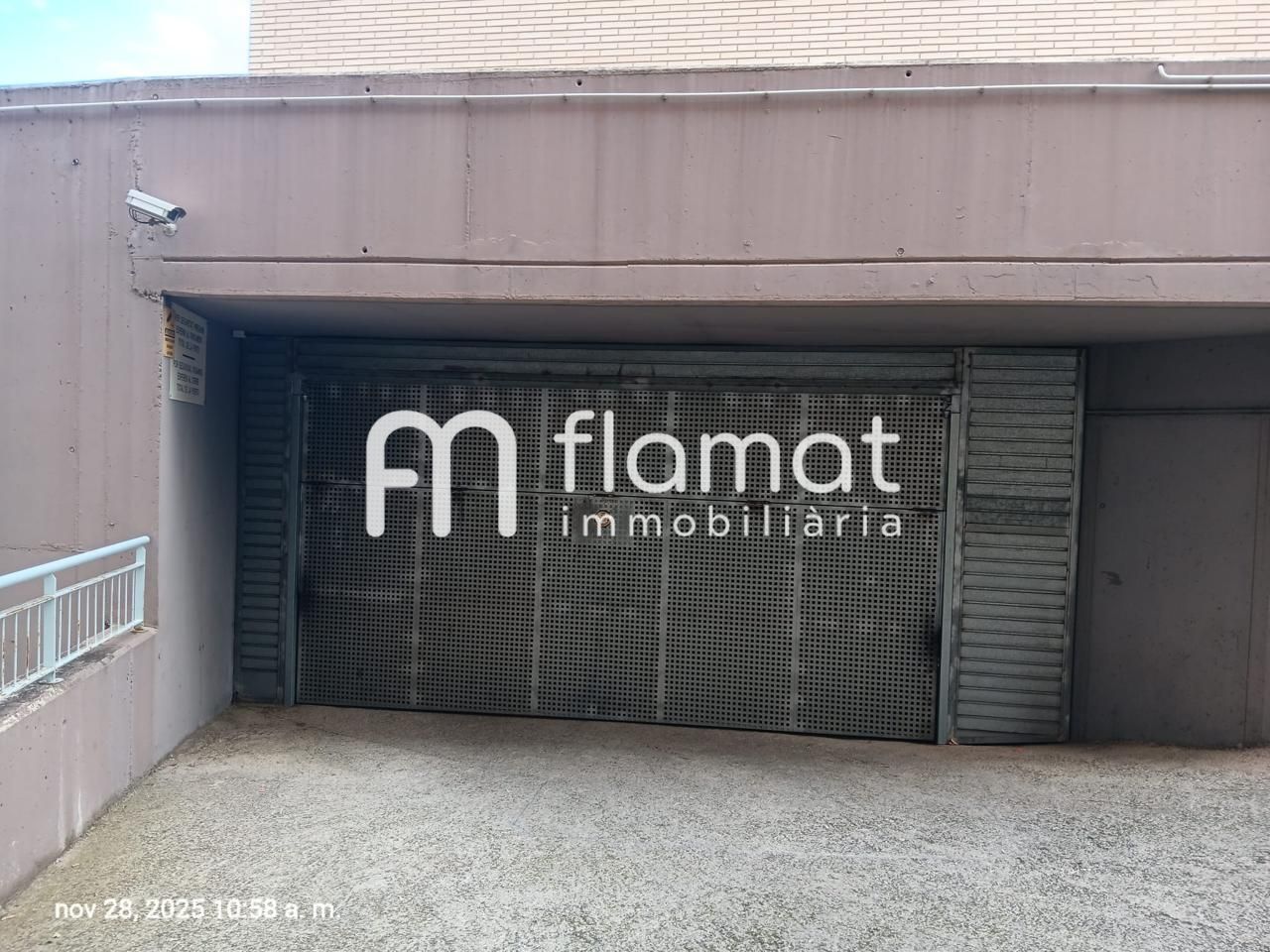 Exterior view of Garage for sale in Cerdanyola del Vallès