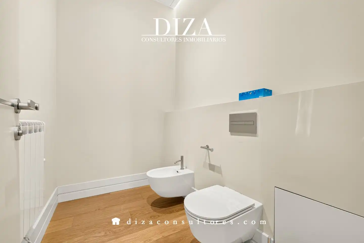 Bathroom of Ground floor for rent in Madrid  with Air Conditioner and Furnished