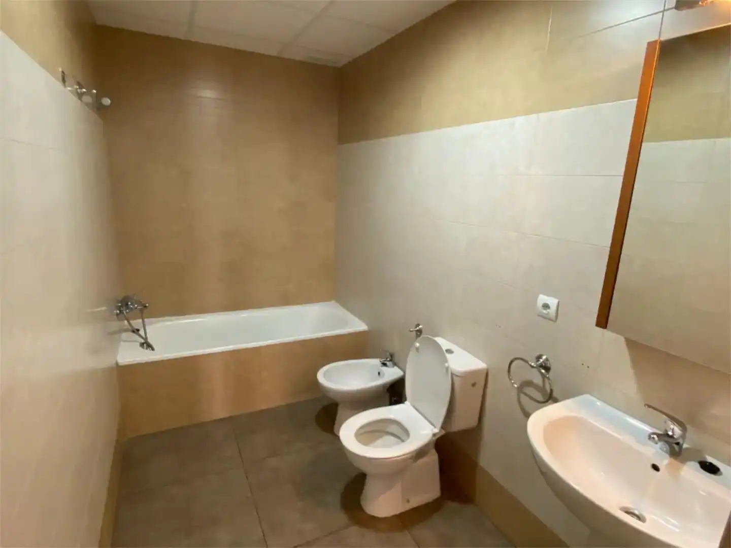 Bathroom of Flat for sale in Écija  with Air Conditioner