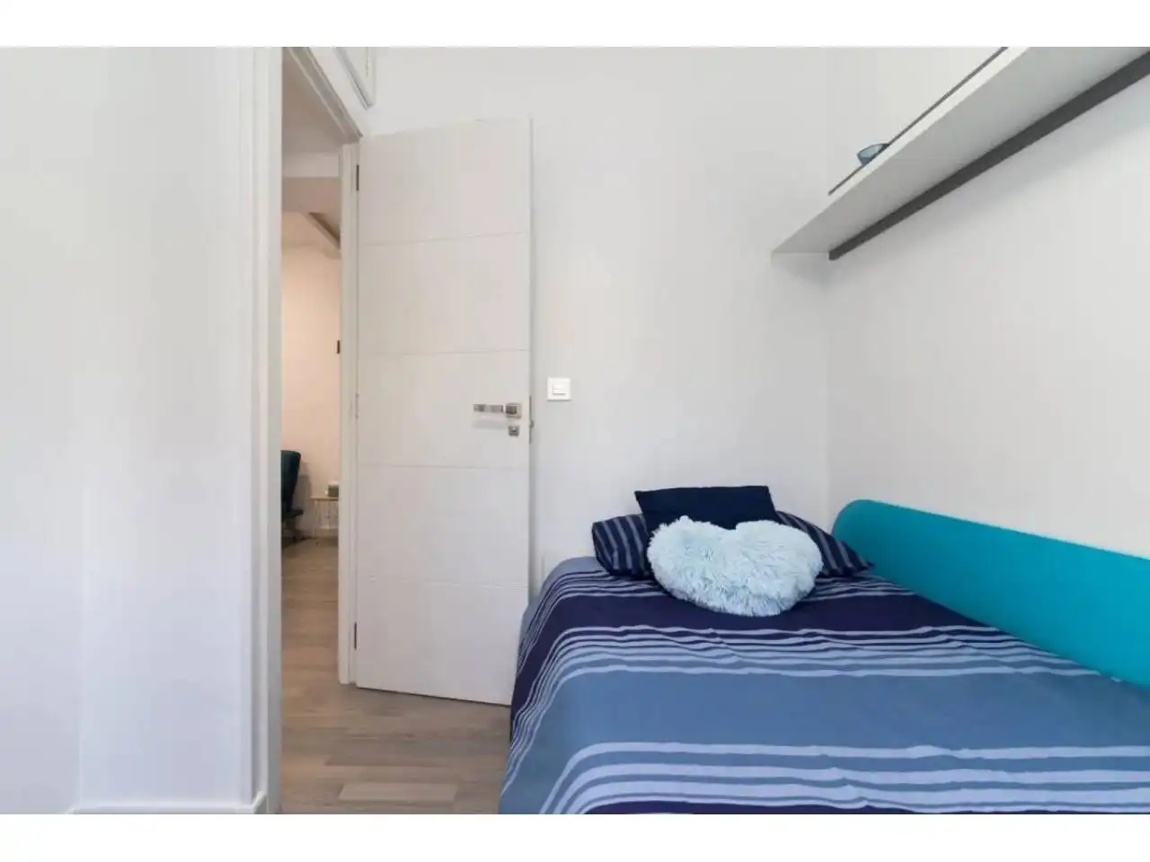 Bedroom of Study for sale in Sant Joan Despí  with Air Conditioner, Heating and Parquet flooring