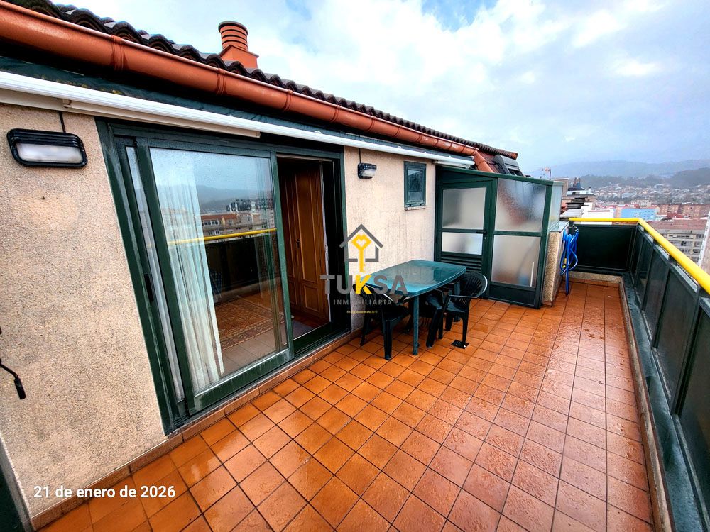 Terrassa de Dúplex de lloguer en Vigo  amb Calefacció, Parquet i Terrassa