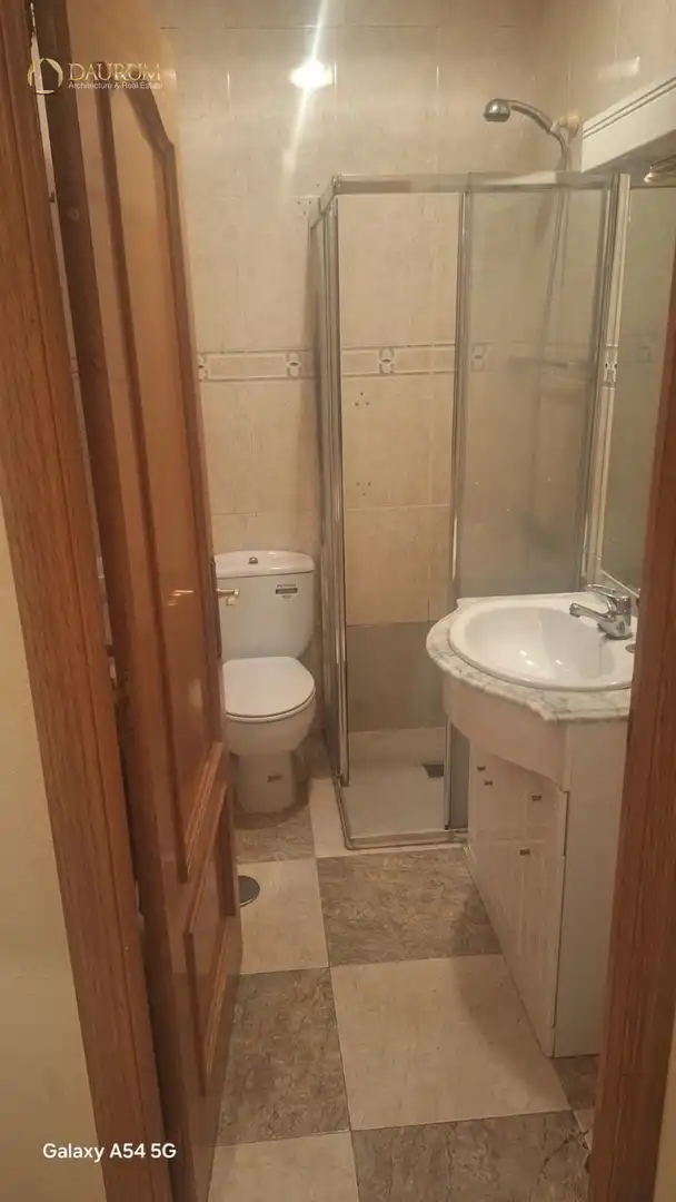 Bathroom of Houses for sale in Madrid  with Heating, Terrace and Storage room