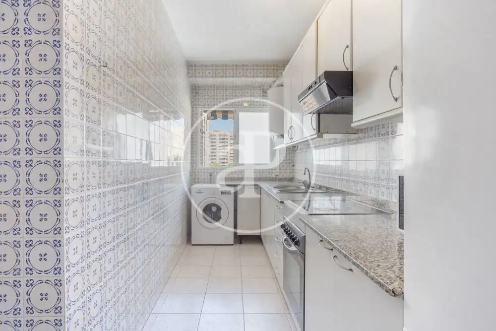 Kitchen of Flat for rent in Valencia  with Air Conditioner, Terrace and Furnished