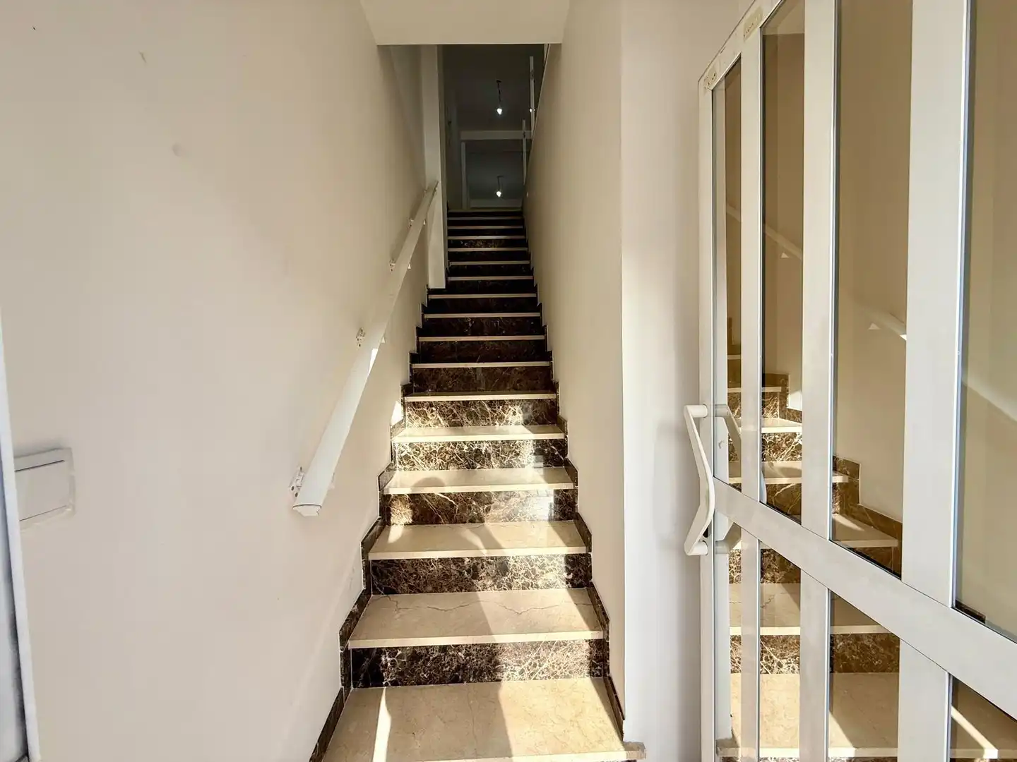 Piso en venta en Calle CONRADO DEL CAMPO, Sector V