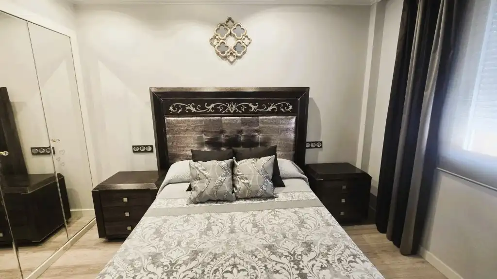 Schlafzimmer von Wohnung zum Verkauf in Valencia mit Klimaanlage, Möbliert und Ofen