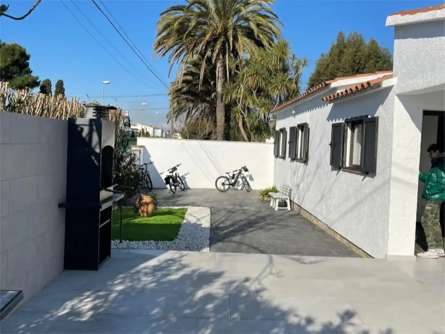 Vista exterior de Casa o chalet de alquiler en Empuriabrava con Aire acondicionado, Jardín privado y Piscina