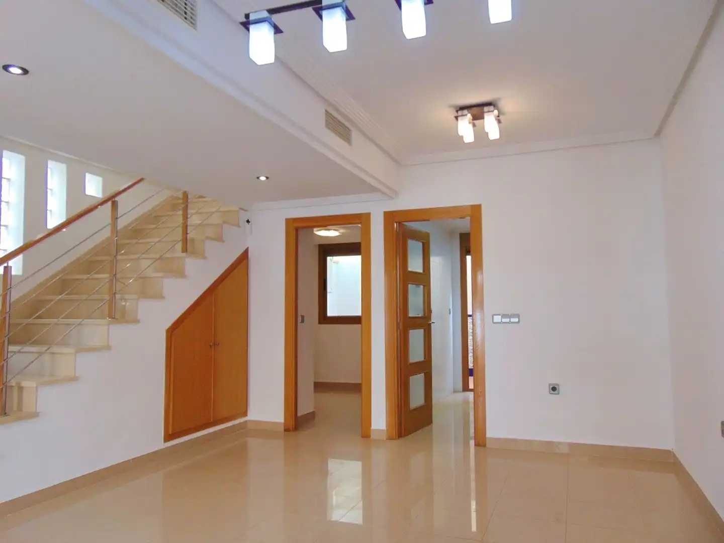 Casa adosada en venta en San Pedro del Pinatar con Terraza, Balcón y Alarma
