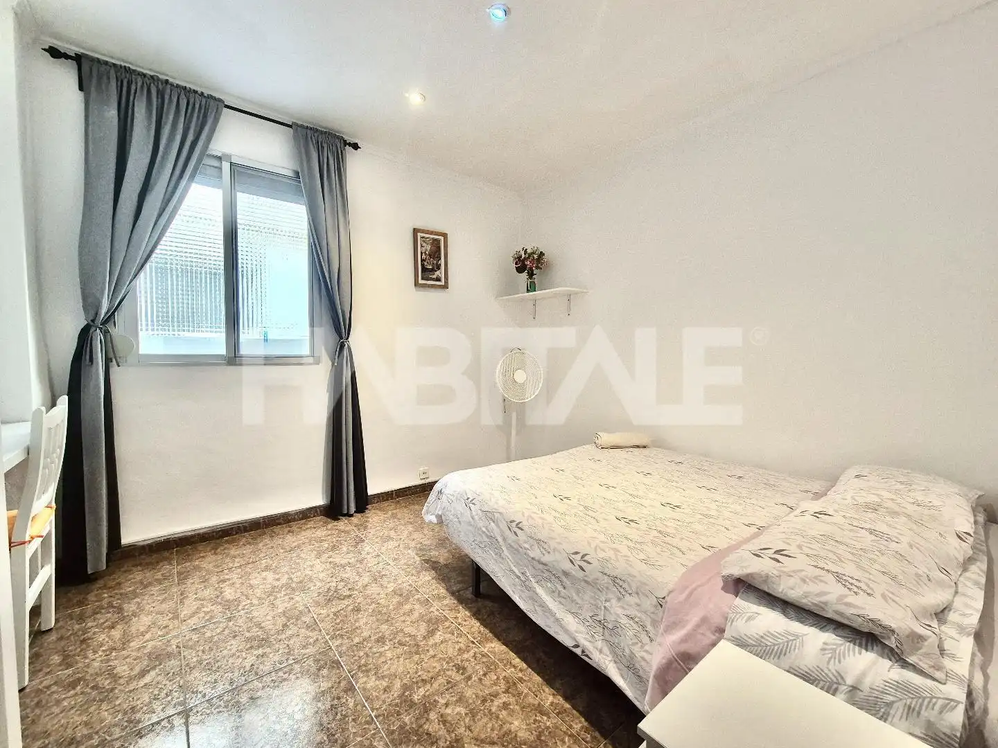 Schlafzimmer von Wohnung zum Verkauf in Valencia mit Möbliert