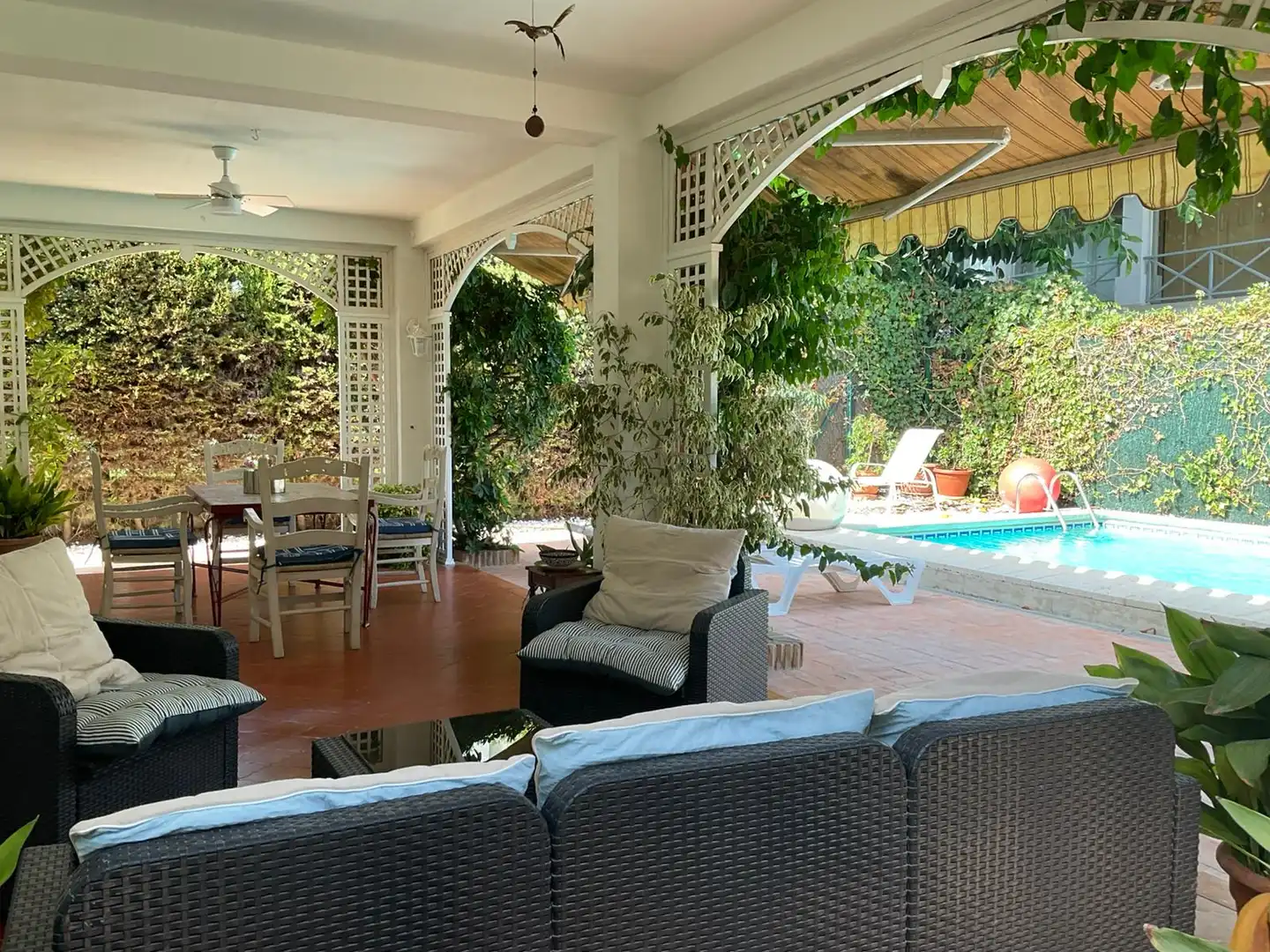 Villa mit Pool zur Miete in Calle los Jazmines 500