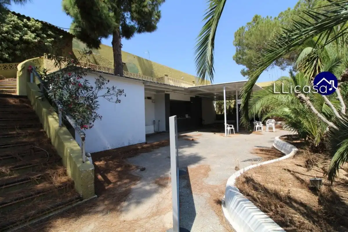 Garten von Geschaftsraum zum Verkauf in La Pobla de Vallbona mit Klimaanlage