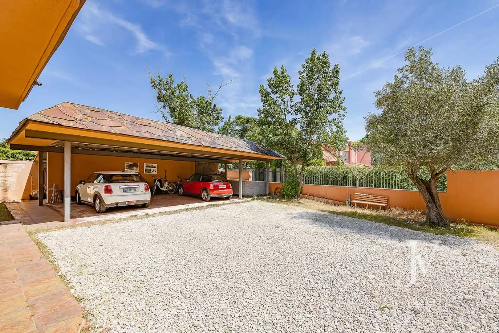 Aparcament de Casa o xalet en venda en Pozuelo de Alarcón amb Aire condicionat, Calefacció i Jardí privat