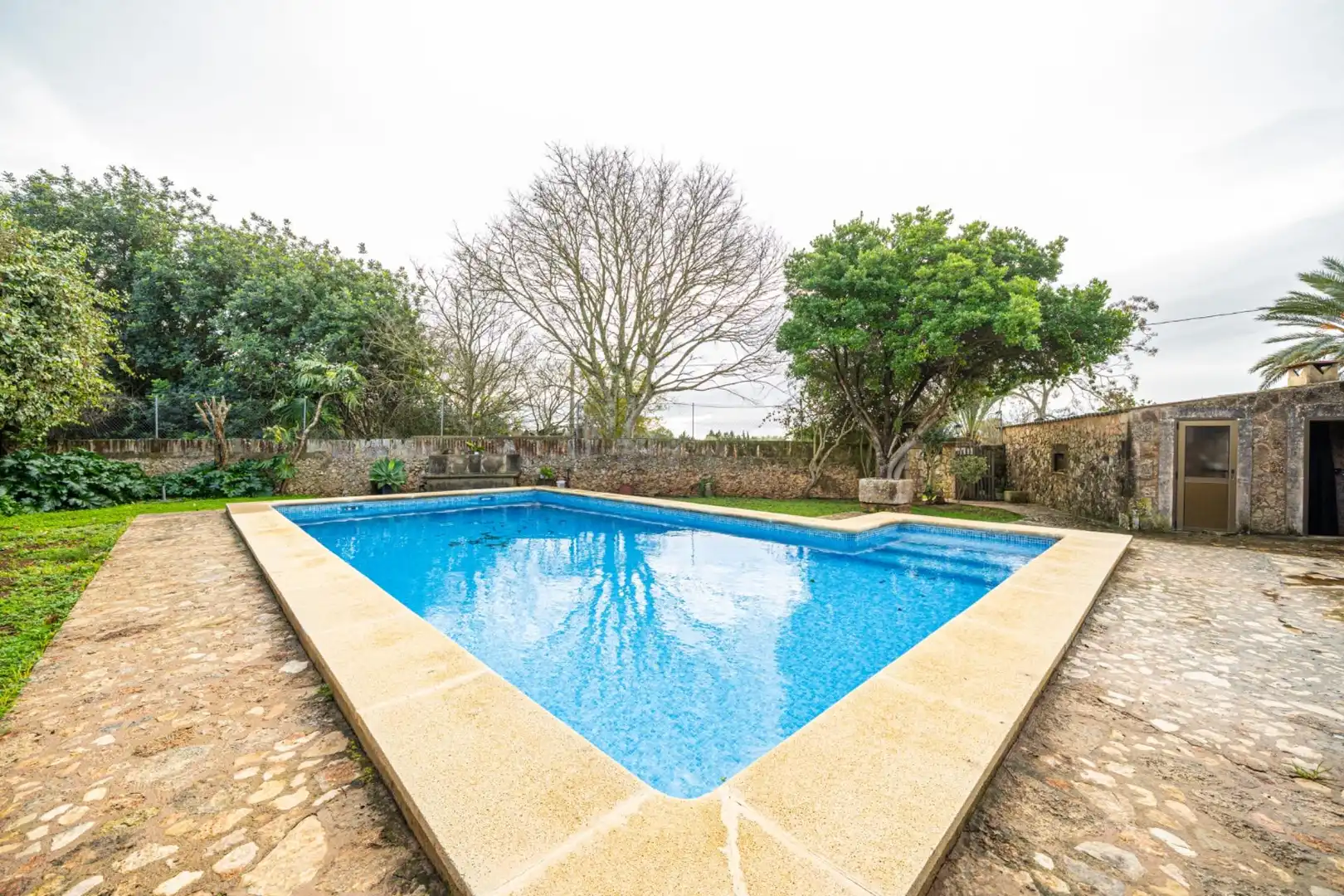 Piscina de Finca rústica en venda en Felanitx
