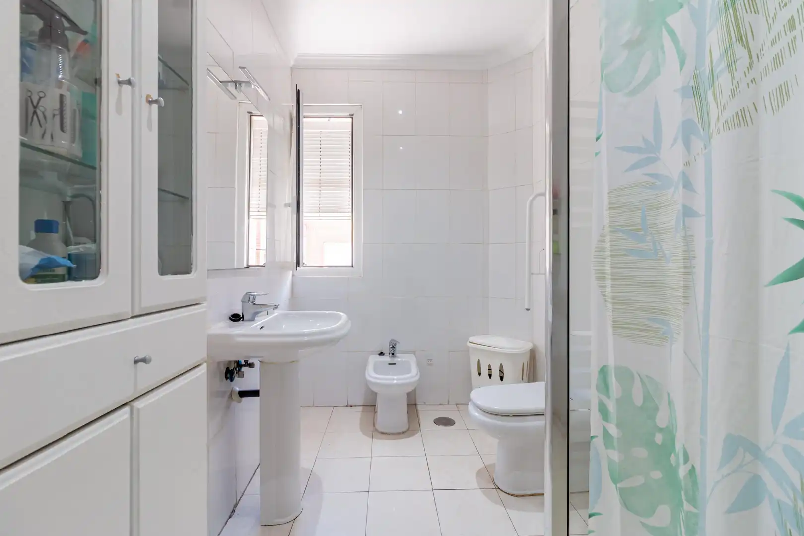 Baño de Apartamento en venta en Madrid con Calefacción