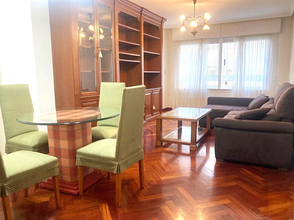 Living room of Flat for sale in A Coruña Capital   with Heating, Parquet flooring and Storage room