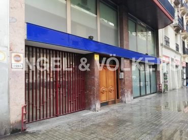 Local comercial en venta en Eixample