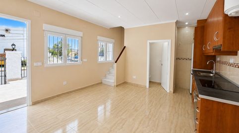 Foto 4 de Casa adosada en venta en San Fulgencio, Alicante