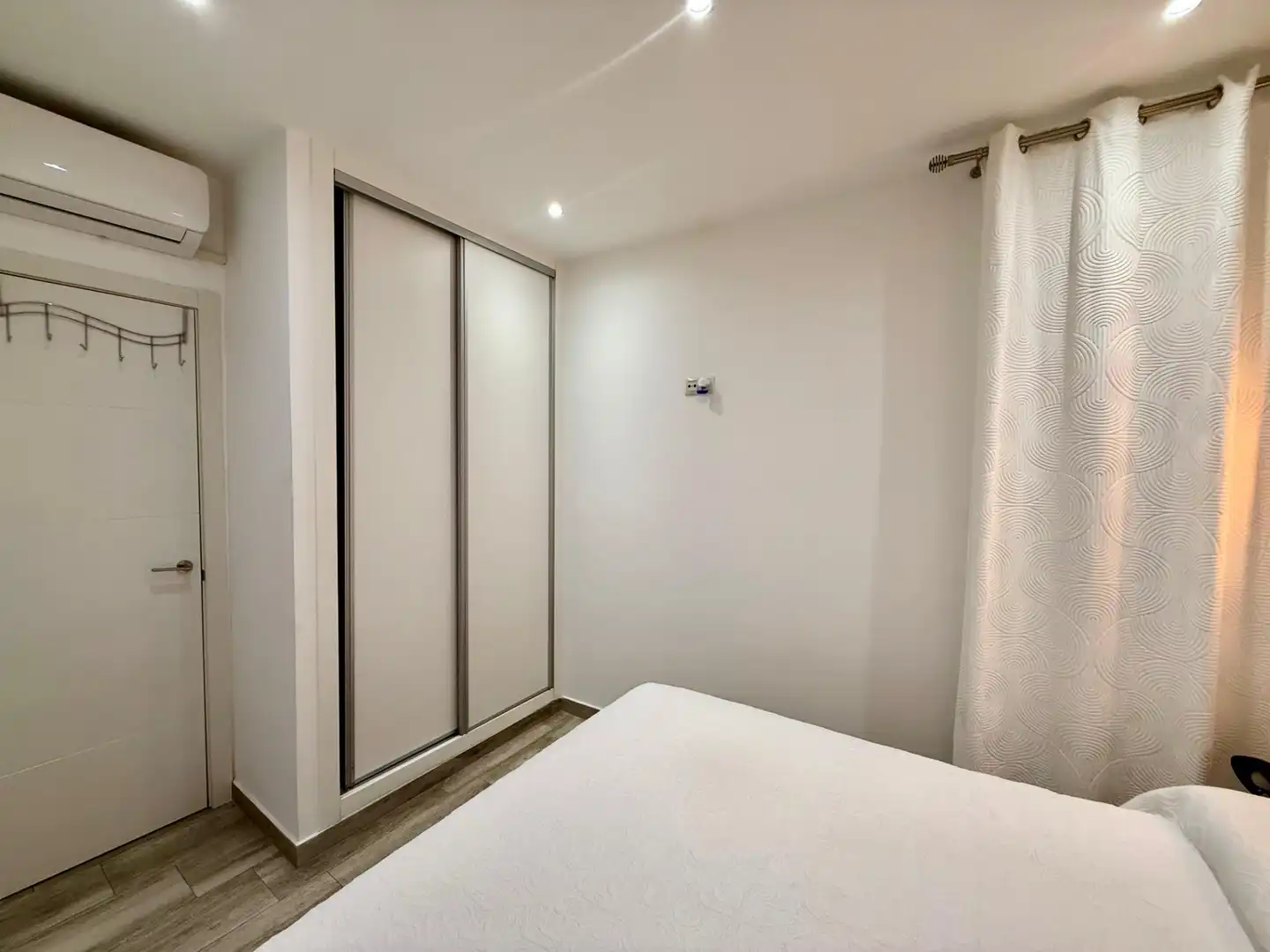 Apartment zum Verkauf in Calle Reyes Católicos 8, imagen 2
