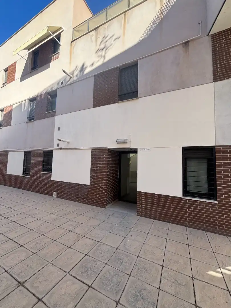 Vista exterior de Apartamento de alquiler en Cájar con Aire acondicionado, Calefacción y Amueblado