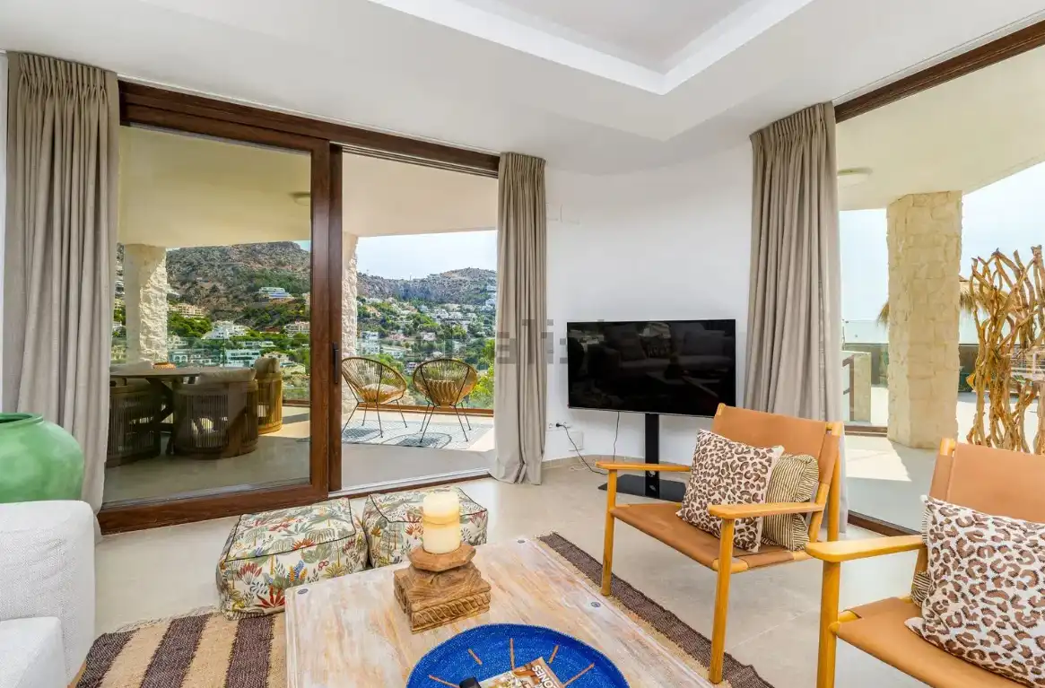 Sala de estar de Casa o chalet en venta en Altea con Aire acondicionado, Calefacción y Jardín privado