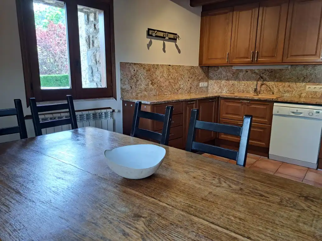 Houses for rent in Carrer Mossèn Cinto Verdaguer, 5, Das