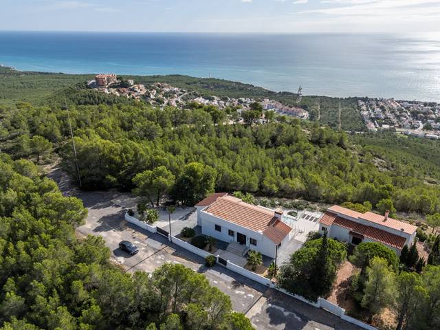 Casa-chalet en Venta en Calle Isla Mancolibre en Alcossebre