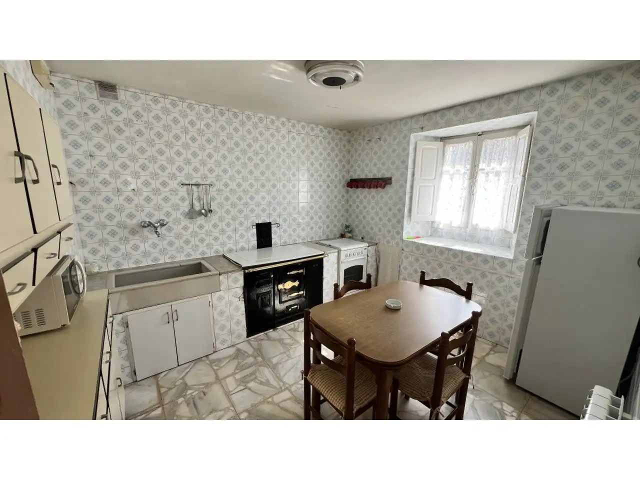 Kitchen of Houses for sale in Merindad de Montija  with Heating, Private garden and Terrace