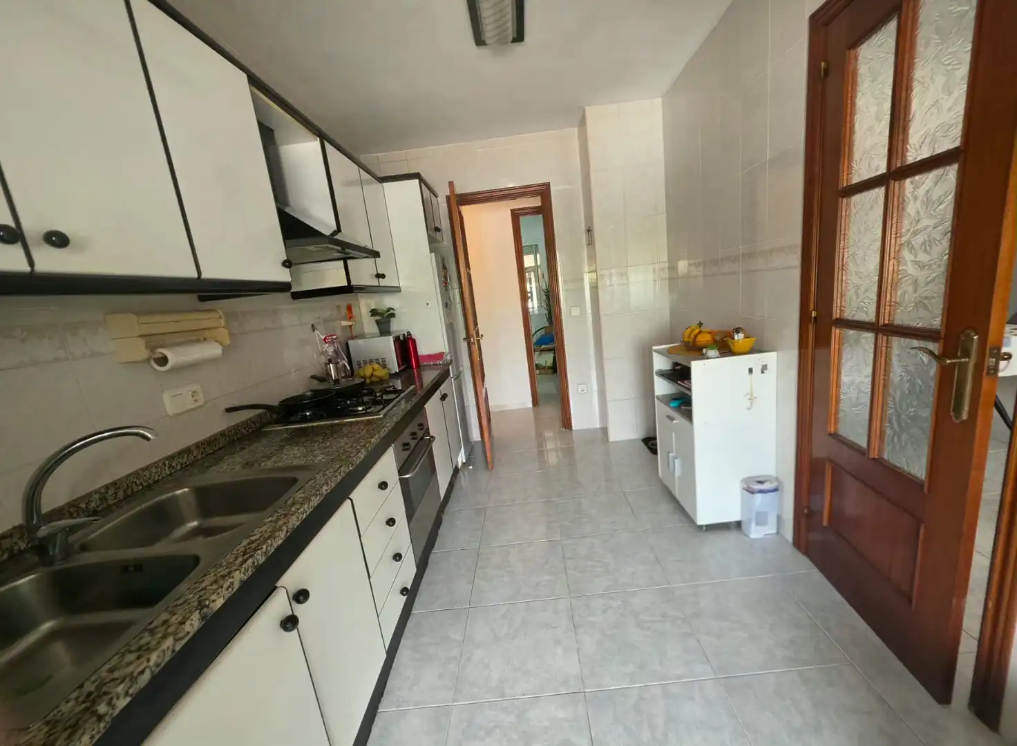 Küche von Wohnung zum Verkauf in Vilanova i la Geltrú mit Heizung, Terrasse und Ofen