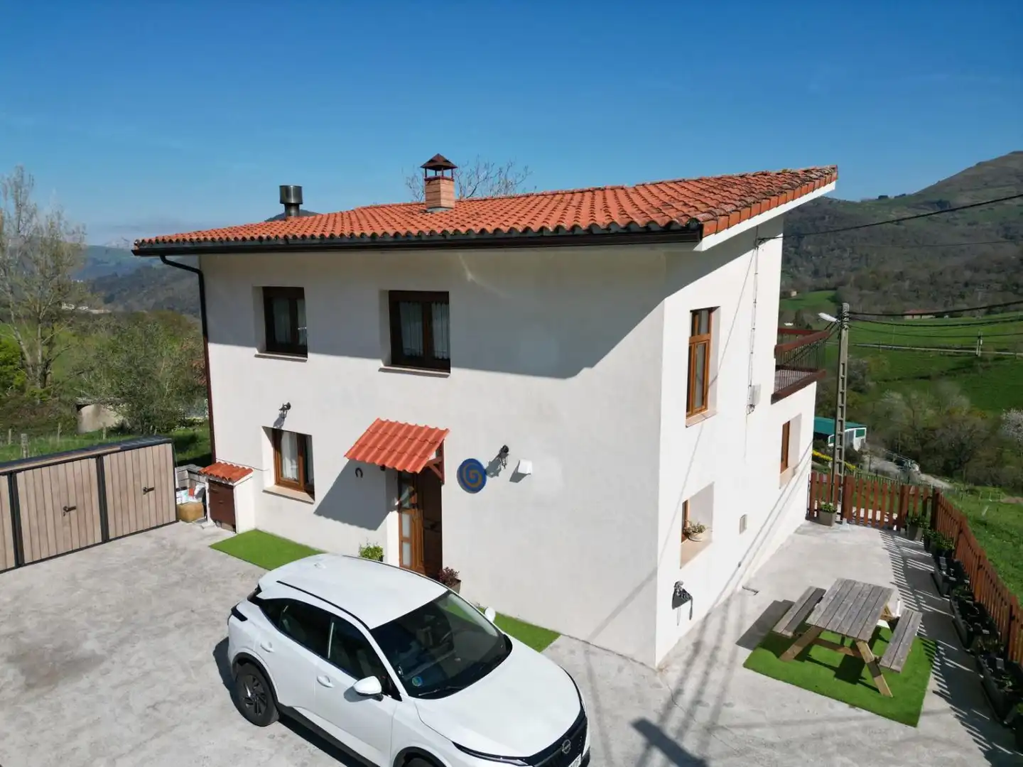 Exterior view of Houses for sale in Soba  with Heating, Parquet flooring and Terrace
