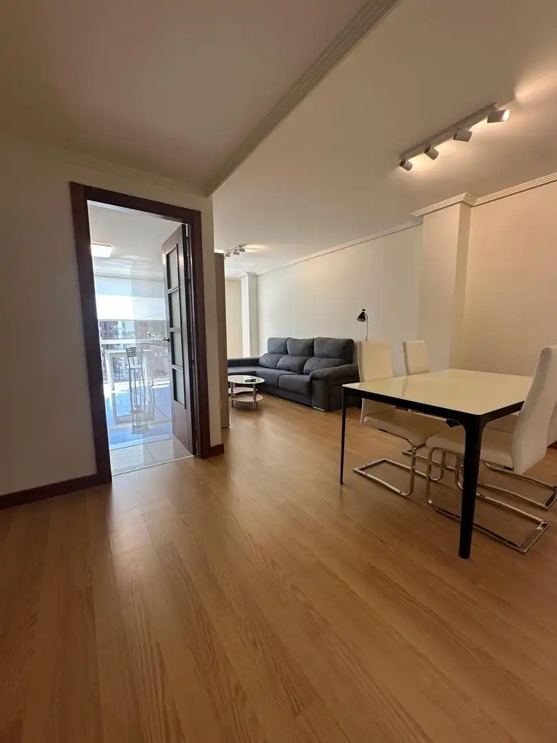 Sala d'estar de Pis en venda en Ponferrada amb Aire condicionat, Calefacció i Moblat