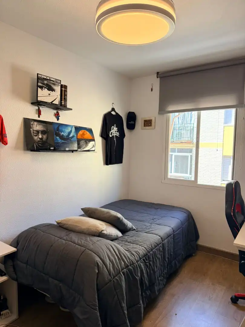 Habitación de Dúplex en venta en Badajoz con Aire acondicionado y Calefacción