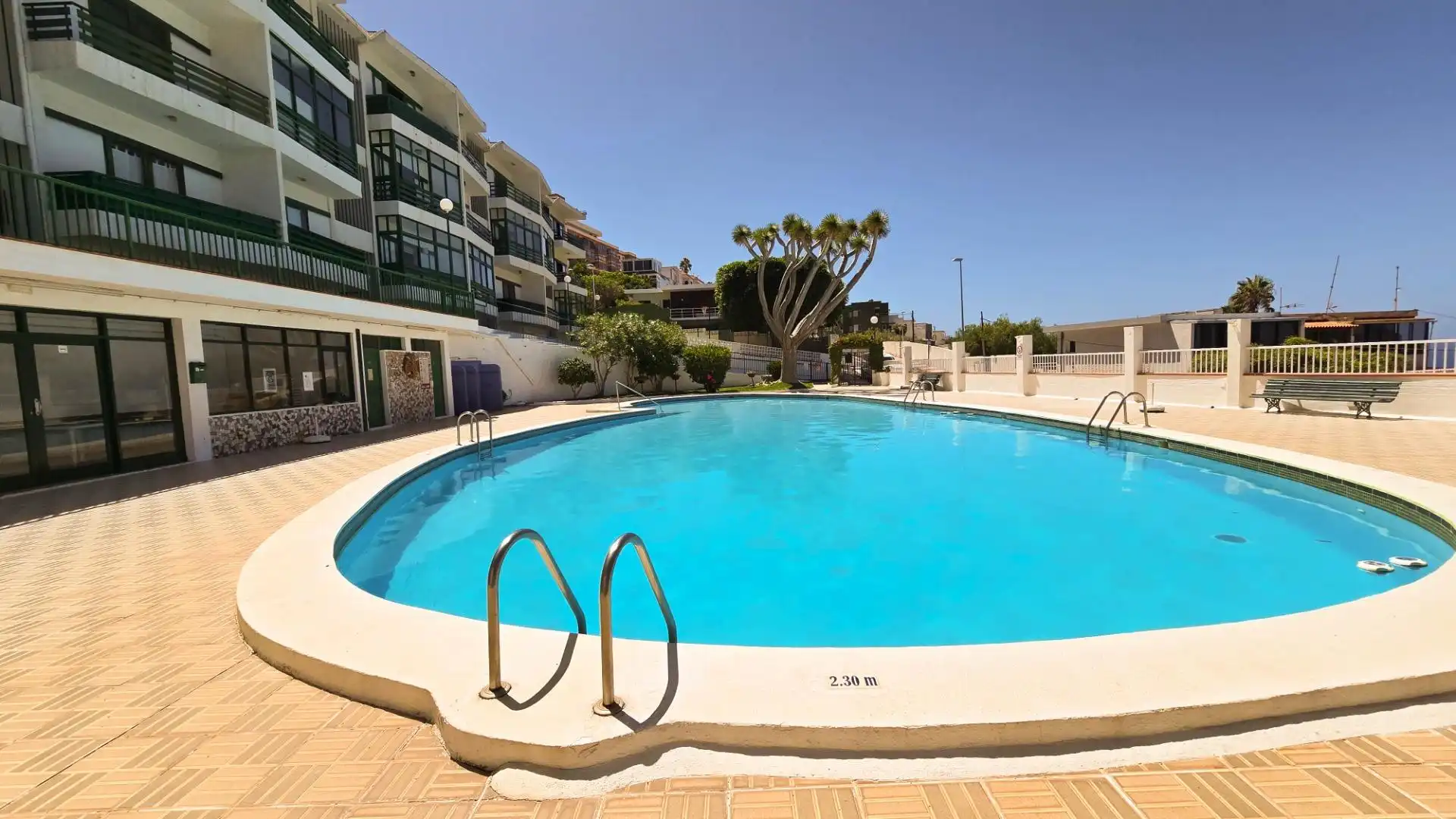 Swimming pool of Flat for sale in San Cristóbal de la Laguna  with Terrace and Community pool