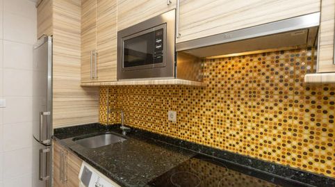 Foto 3 de Piso en venta en Calle Río Arba, 4, Manantiales - Estación de Autobuses, Torremolinos
