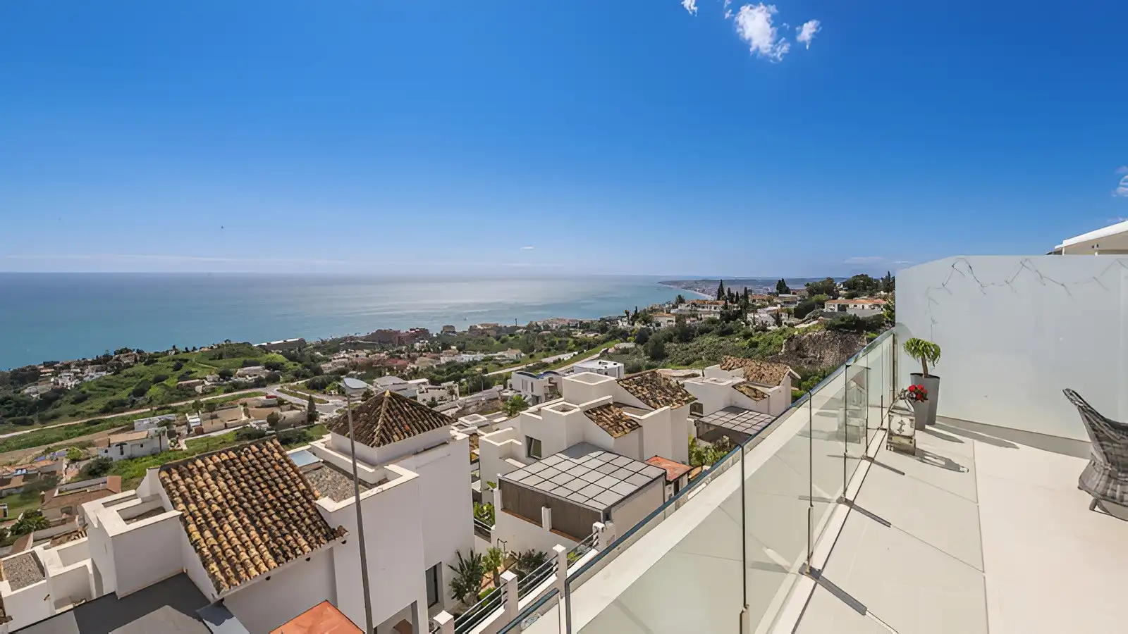 Exterior view of Attic for sale in Benalmádena  with Air Conditioner, Heating and Terrace