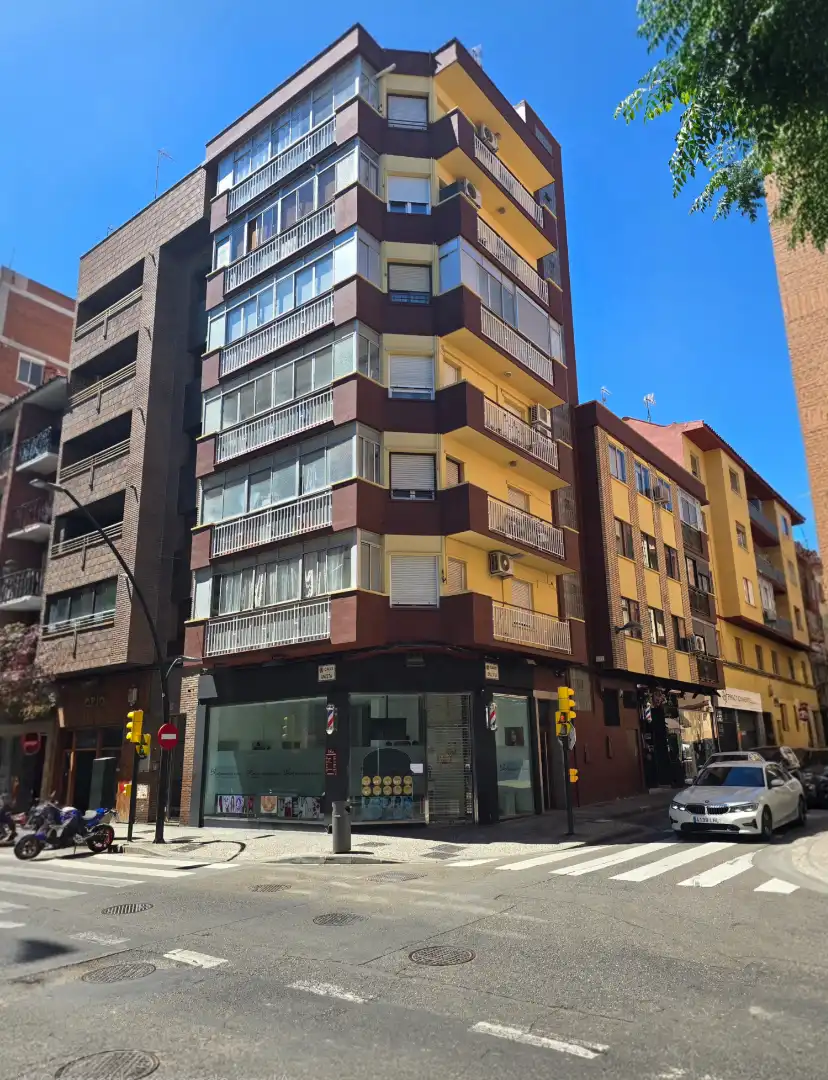 Pis amb ascensor en venda a Calle de Bolivia, imagen 36