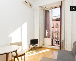 Bedroom of Flat to rent in  Madrid Capital  with Air Conditioner, Heating and Furnished