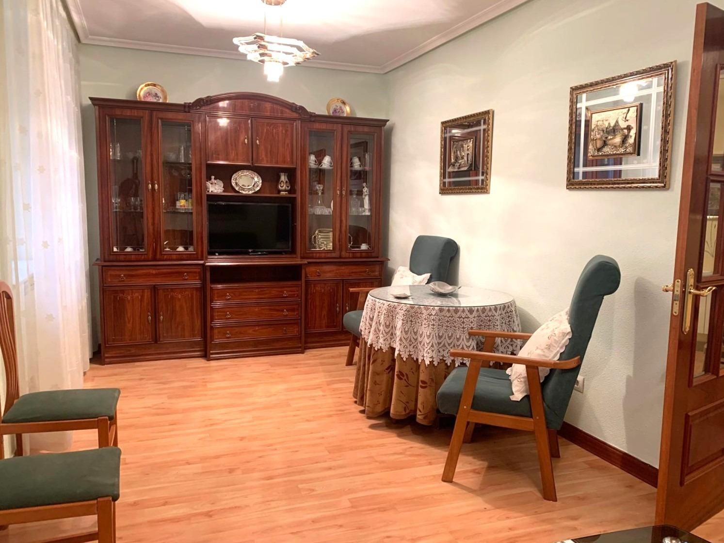 Sala d'estar de Pis de lloguer en Ávila Capital amb Calefacció i Balcó