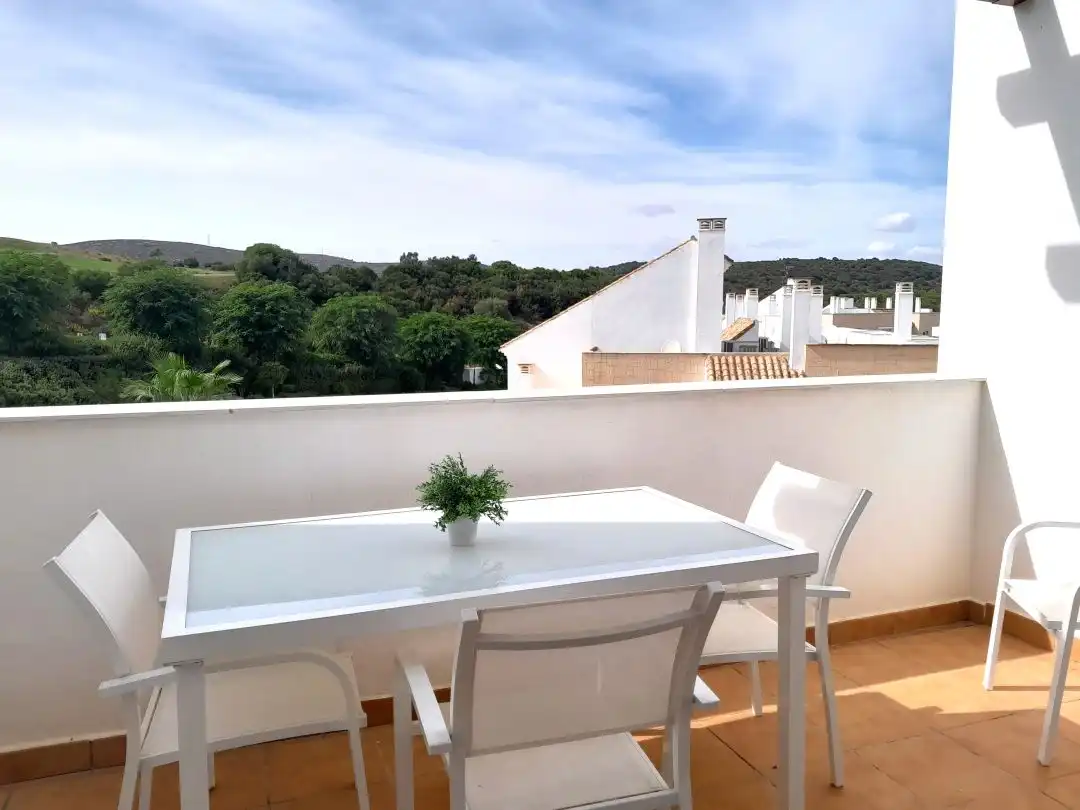 Terrassa de Apartament de lloguer en La Alcaidesa amb Aire condicionat, Calefacció i Jardí privat