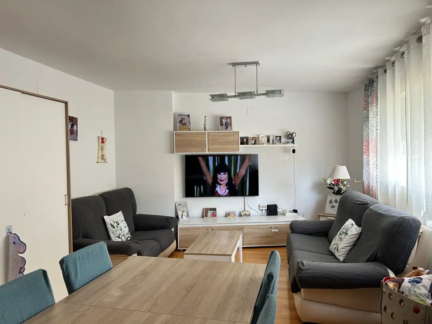 Living room of Flat for sale in Rubí  with Heating, Parquet flooring and Storage room