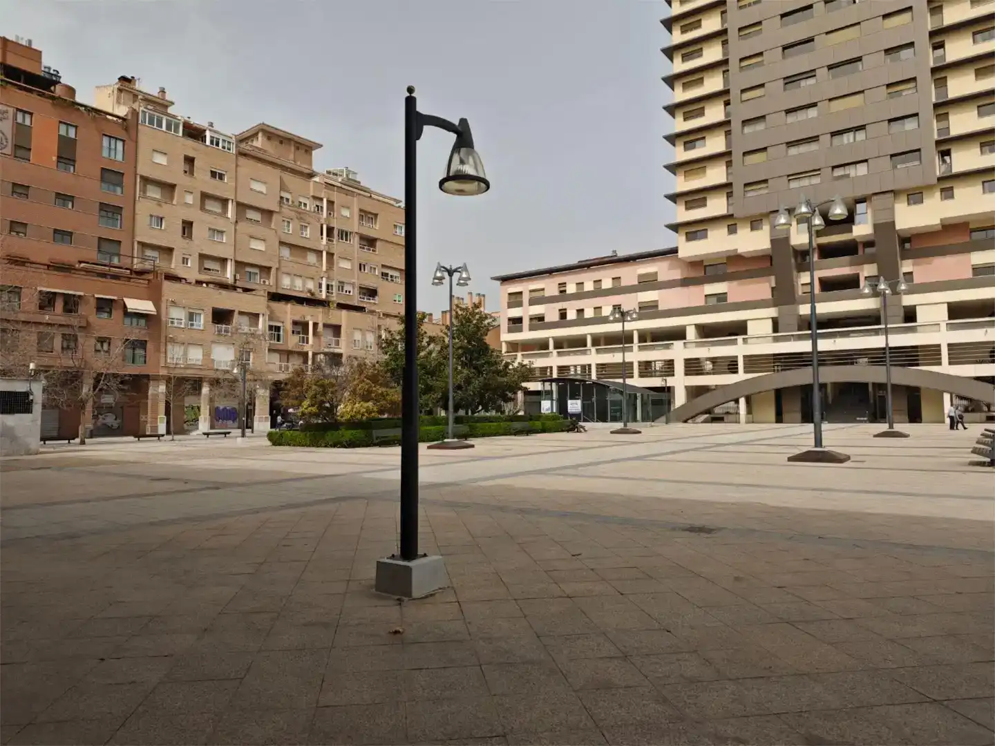 Vista exterior de Pis en venda en  Granada Capital amb Aire condicionat
